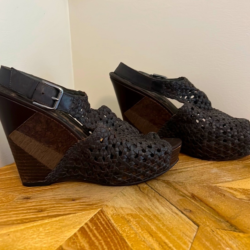 SAM EDELMAN Olive 🫒 Green Wedges cork and layered fly heel